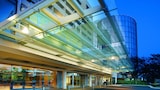 city building in downtown rosemont illinois